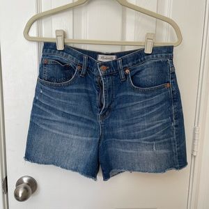 Madewell high waisted denim shorts size 28